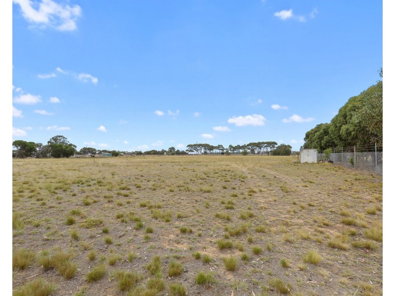 70 McIntosh Road, Little River VIC 3211