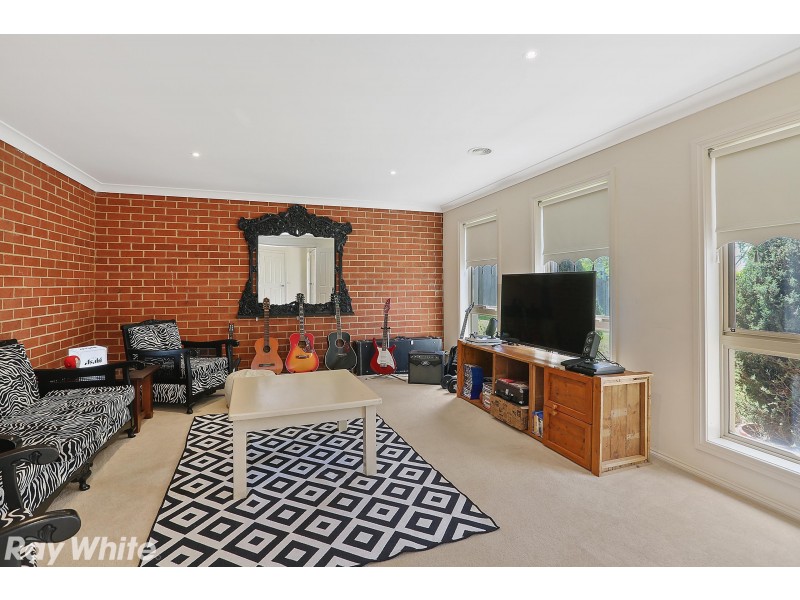 5 Banyan Court, Waurn Ponds VIC 3216