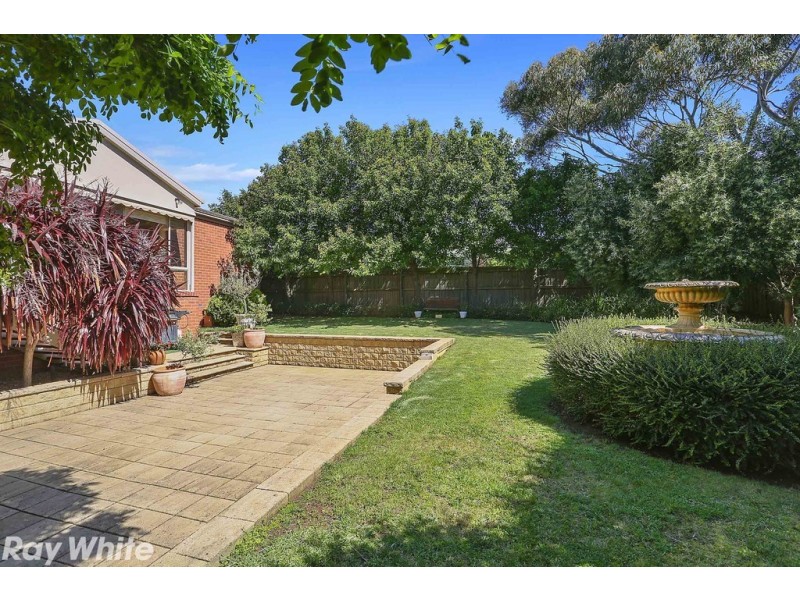 5 Banyan Court, Waurn Ponds VIC 3216