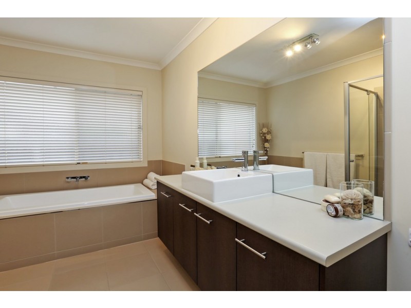 15 Stefan Court, Lara VIC 3212