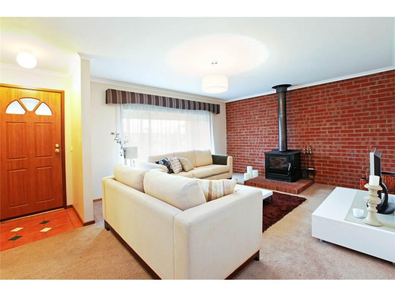 4 Bernard Court, Lara VIC 3212