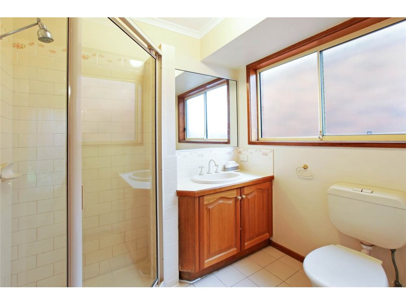 4 Bernard Court, Lara VIC 3212