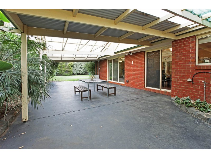 4 Bernard Court, Lara VIC 3212
