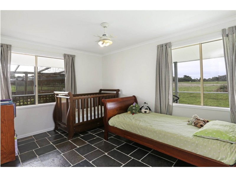 110 Forest Road North, Lara VIC 3212