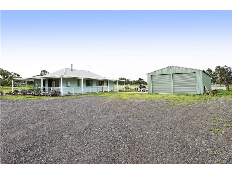 110 Forest Road North, Lara VIC 3212