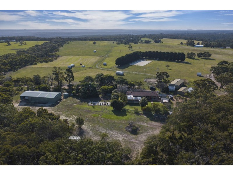 280-330 Clarkes Road, Anakie VIC 3221