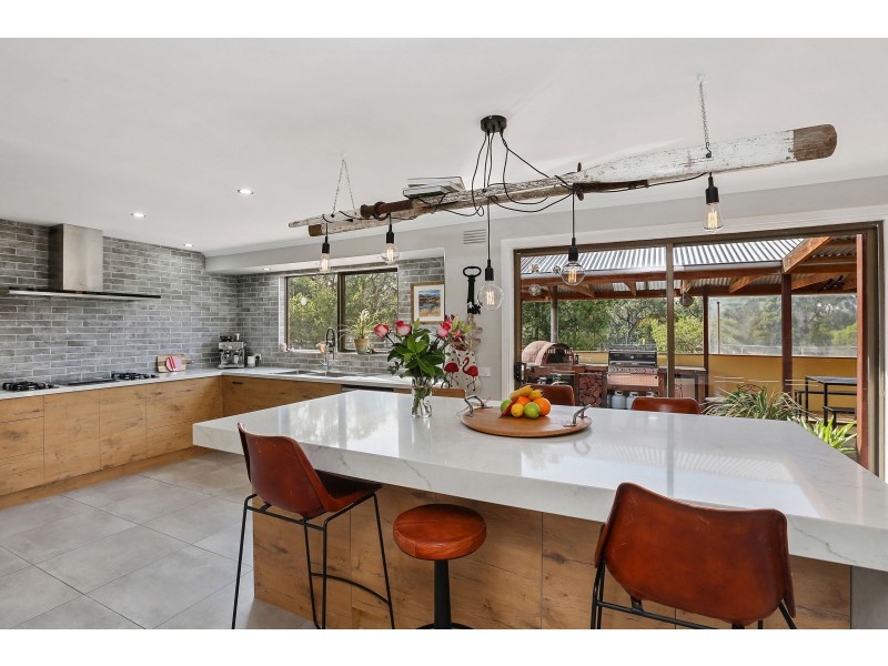 280-330 Clarkes Road, Anakie VIC 3221