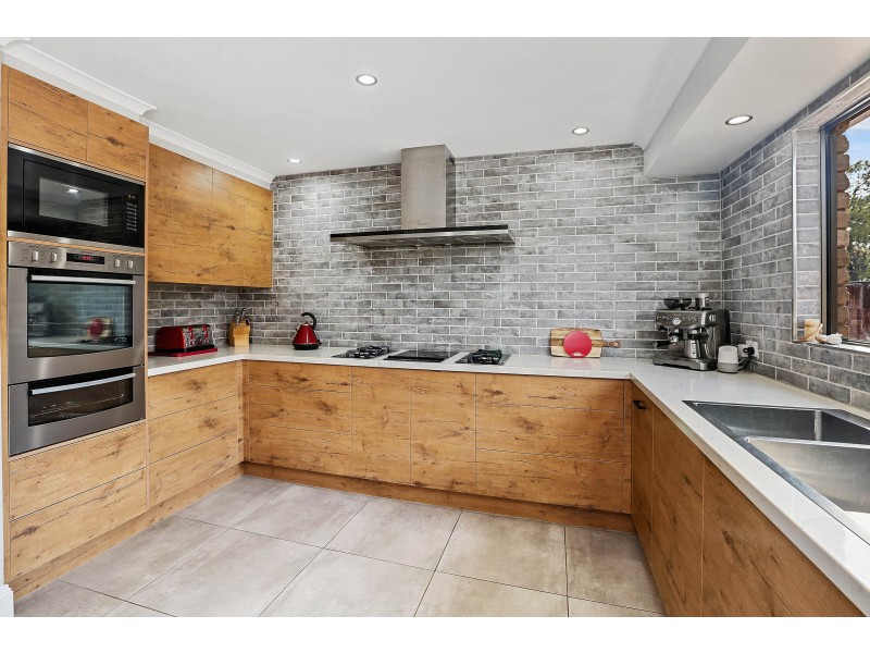 280-330 Clarkes Road, Anakie VIC 3221