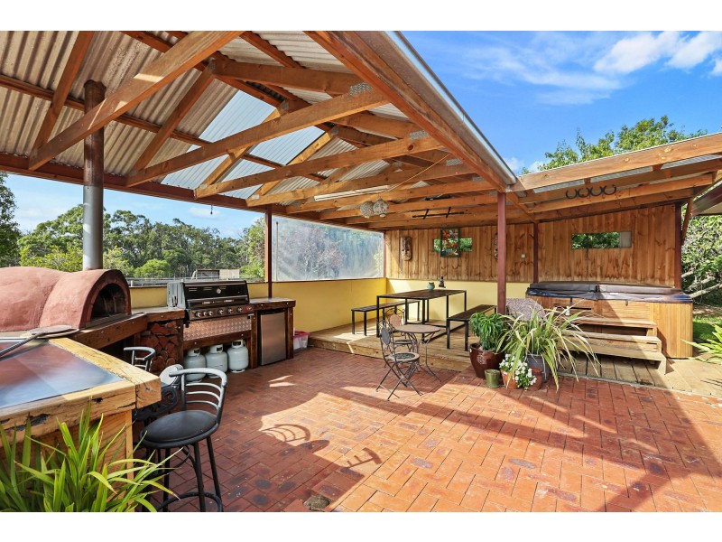 280-330 Clarkes Road, Anakie VIC 3221