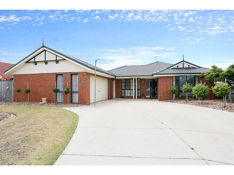 8 Loretta Close, Lara VIC 3212