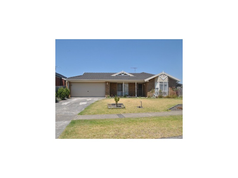 11 Lake Road, Lara VIC 3212