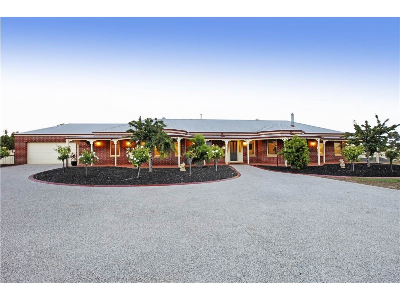 20 Osterlund Court, Lara VIC 3212
