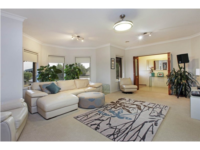 20 Osterlund Court, Lara VIC 3212