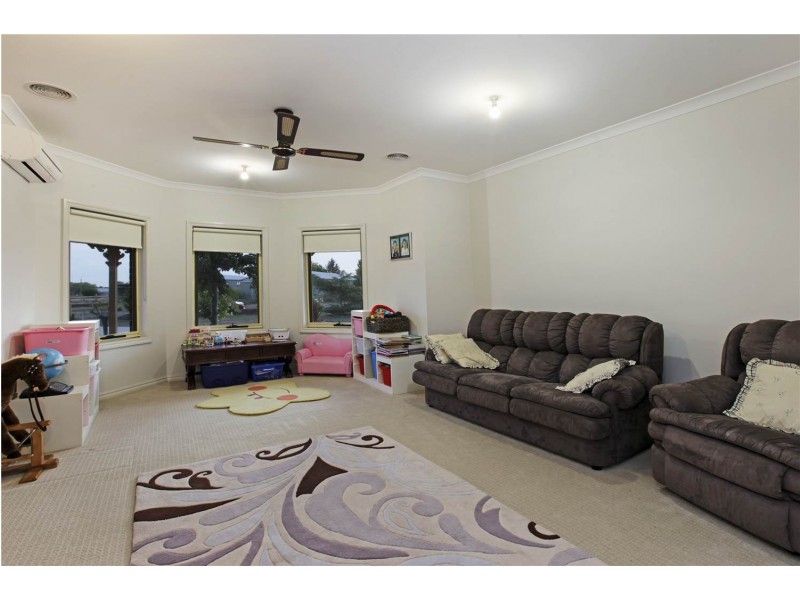 20 Osterlund Court, Lara VIC 3212