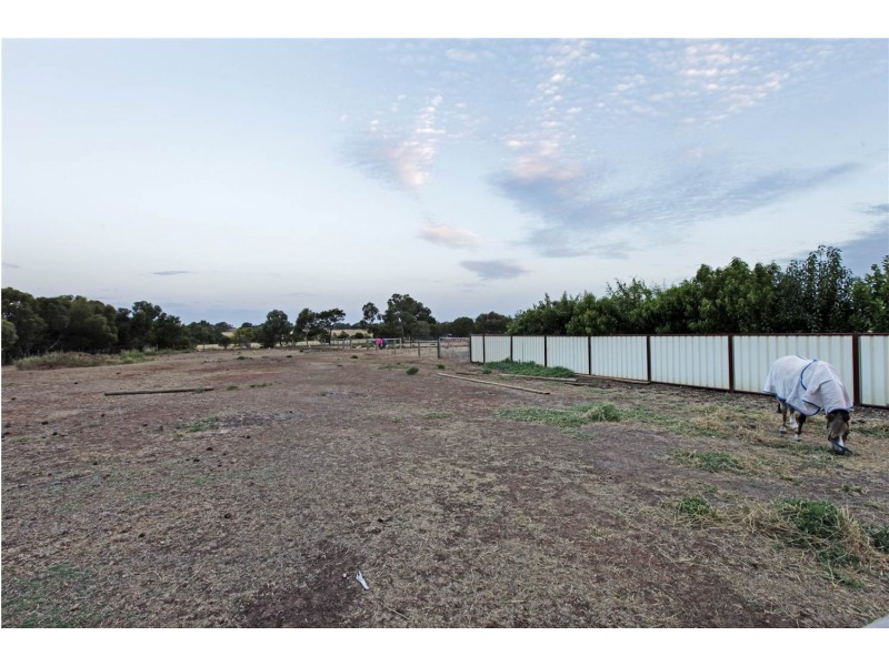 20 Osterlund Court, Lara VIC 3212