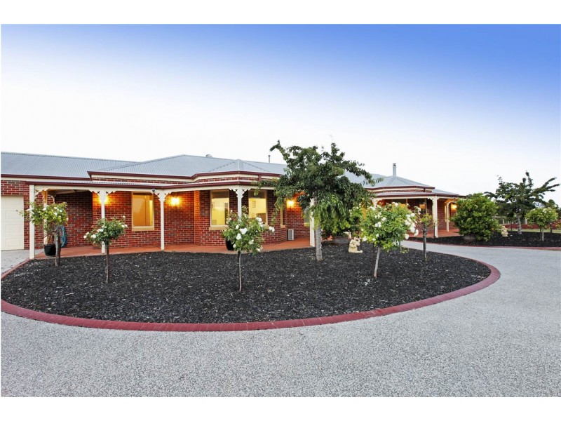 20 Osterlund Court, Lara VIC 3212