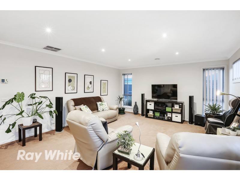 27 Streeton Close, Corio VIC 3214