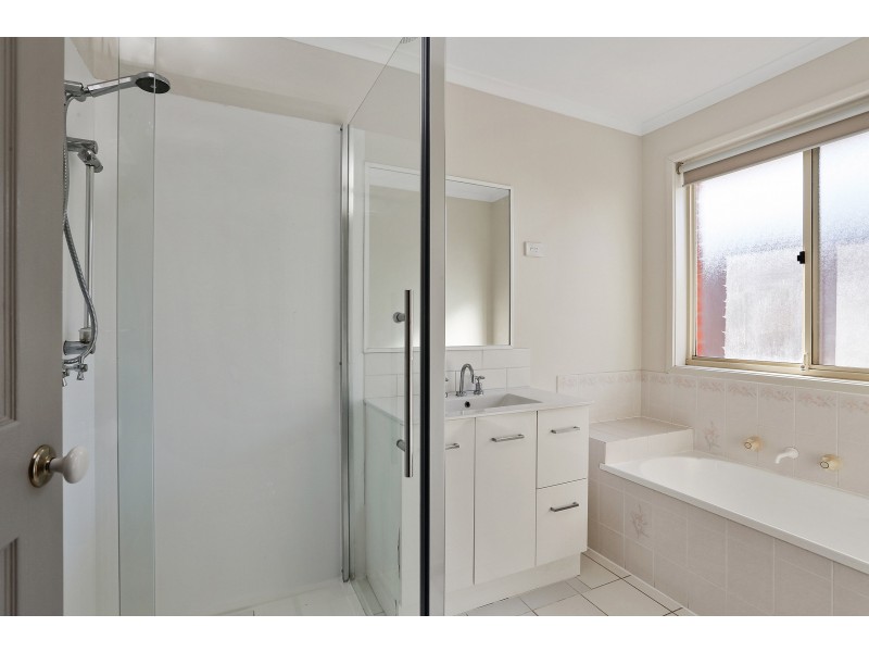 108 McClelland Avenue, Lara VIC 3212