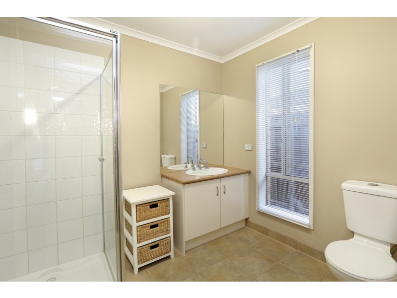 10 Achillea Close, Corio VIC 3214