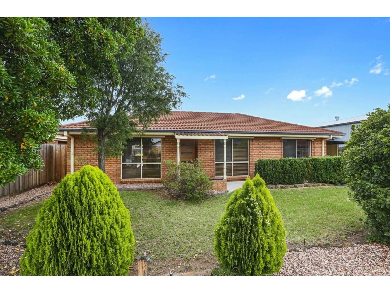 2 Saintfield Street, Lara VIC 3212