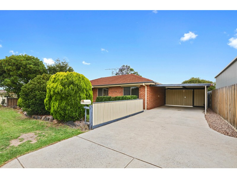 2 Saintfield Street, Lara VIC 3212