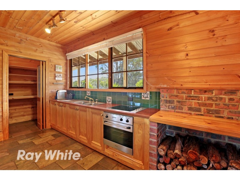 195 De Motts Road, Anakie VIC 3221