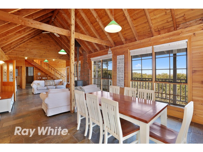 195 De Motts Road, Anakie VIC 3221