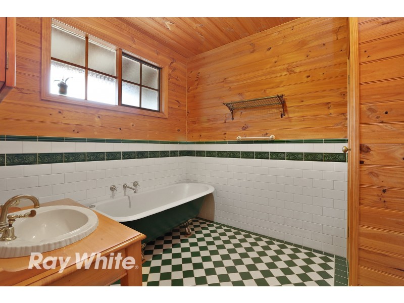 195 De Motts Road, Anakie VIC 3221