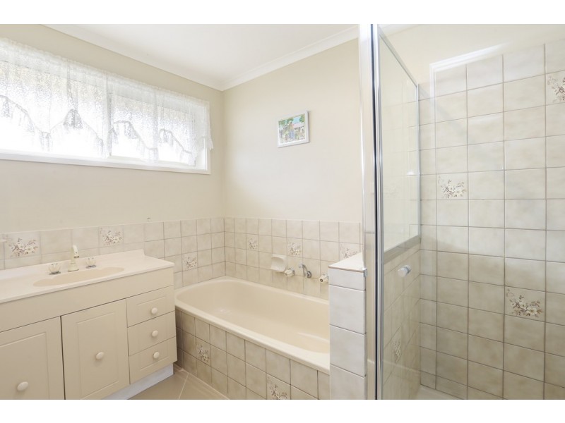 3/24-26 Merlin Crescent, Corio VIC 3214