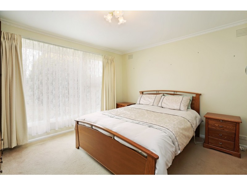 9 Fiona Avenue, Corio VIC 3214