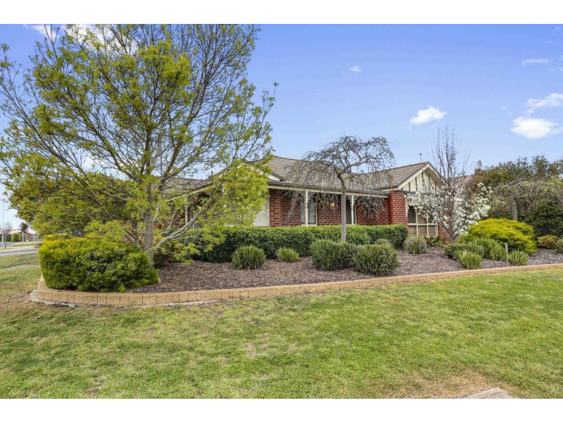 15 Balagundi Drive, Lara VIC 3212
