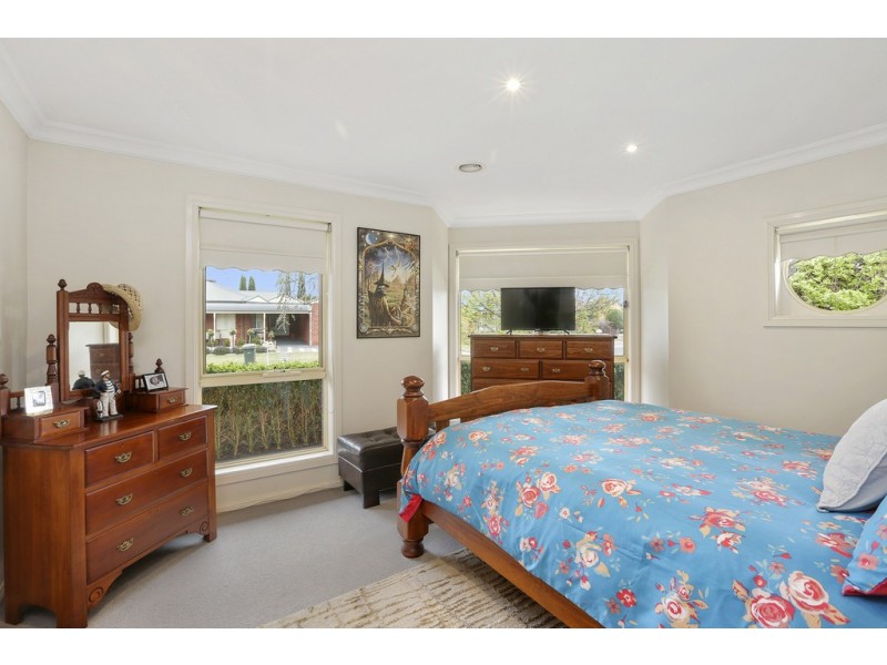 15 Balagundi Drive, Lara VIC 3212