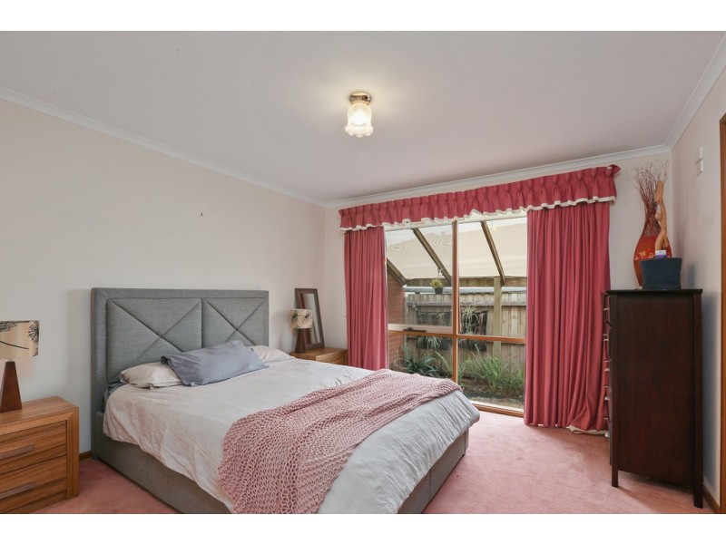 8 Kantara Crescent, Lara VIC 3212