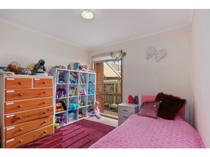 8 Kantara Crescent, Lara VIC 3212