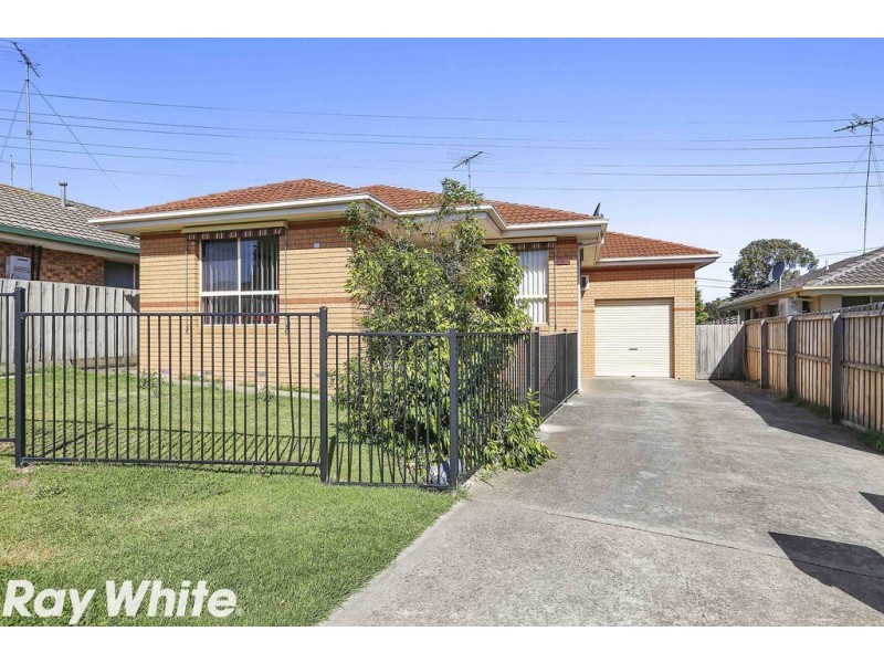 16 Moran Place, Norlane VIC 3214