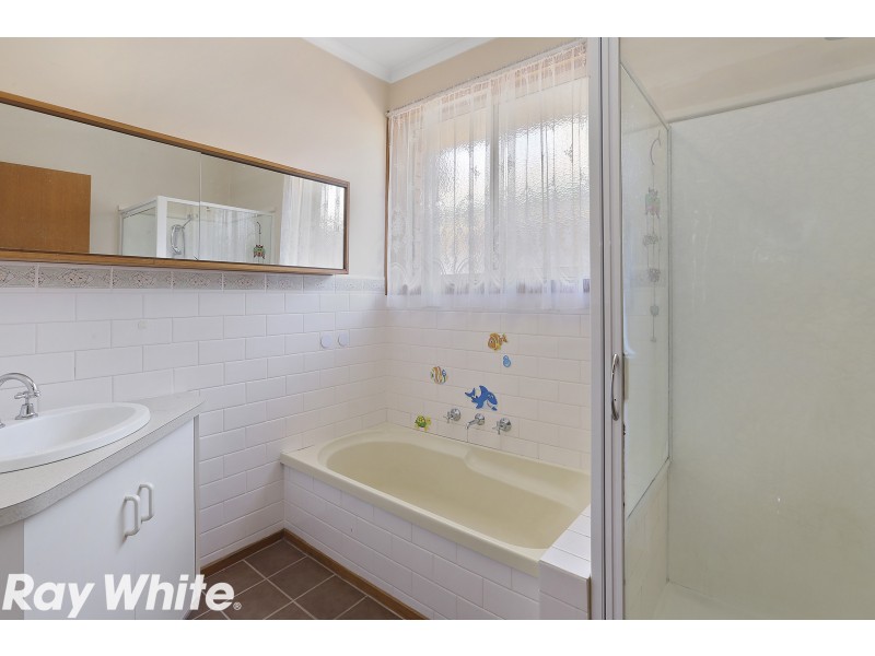 16 Moran Place, Norlane VIC 3214