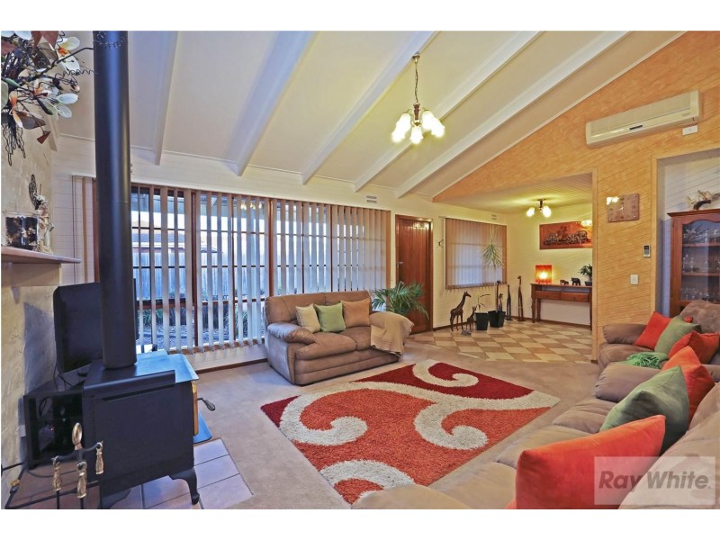 6 Rubena Crescent, Lara VIC 3212