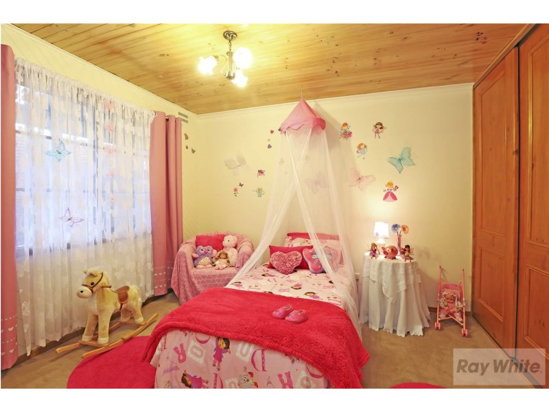 6 Rubena Crescent, Lara VIC 3212