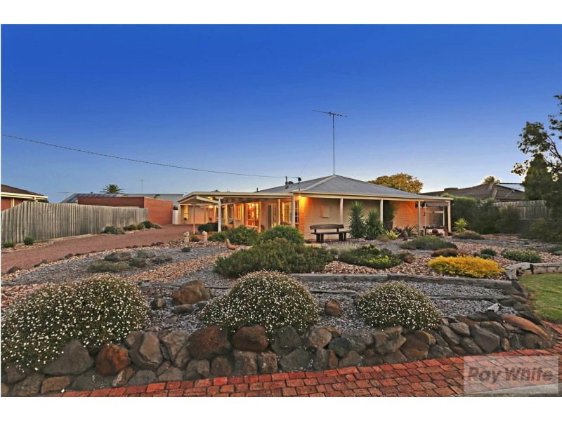 6 Rubena Crescent, Lara VIC 3212