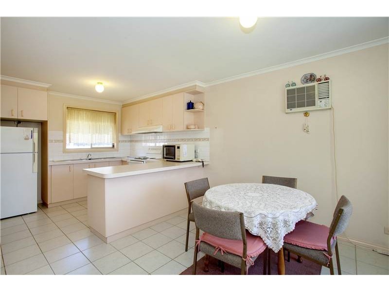 1/4 Kyema Drive, Lara VIC 3212