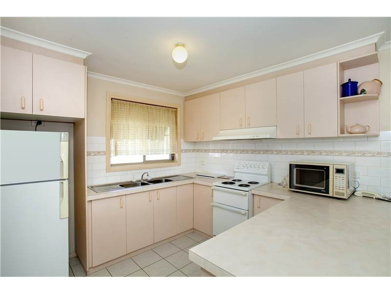 1/4 Kyema Drive, Lara VIC 3212