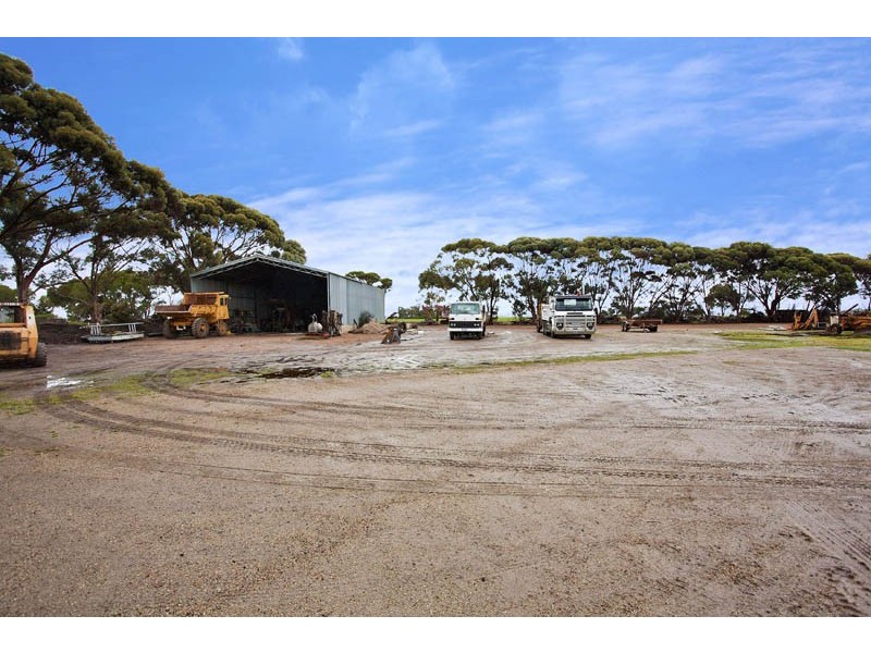 395 Forest Road North, Lara VIC 3212