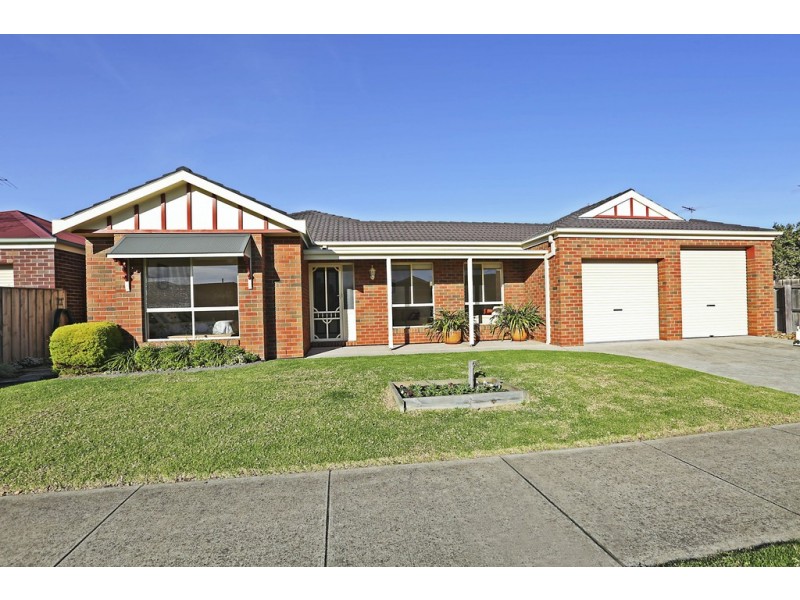 33 Greenleaf Drive, Lara VIC 3212