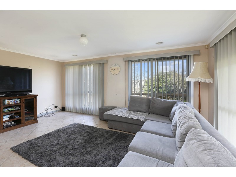 16 Riesling Court, Corio VIC 3214