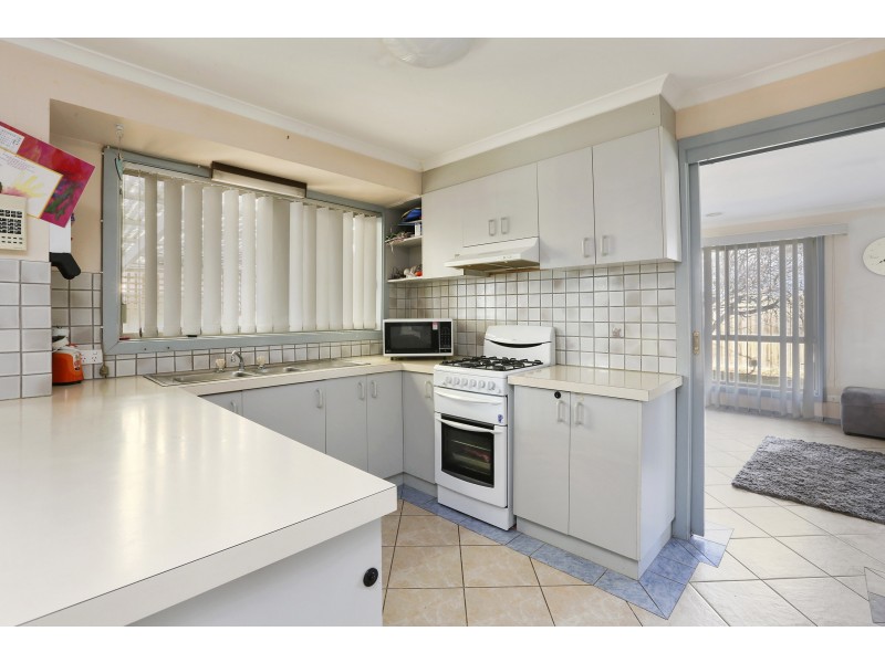 16 Riesling Court, Corio VIC 3214