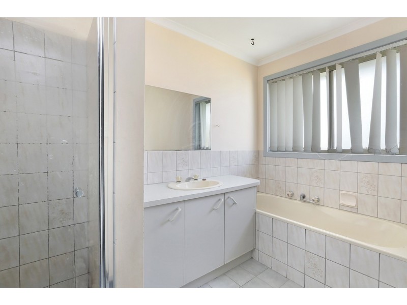 16 Riesling Court, Corio VIC 3214