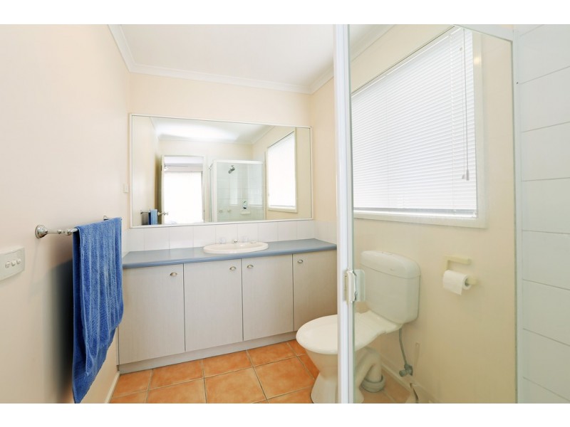 11 Redleaf Close, Lara VIC 3212