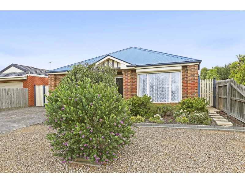 11 Redleaf Close, Lara VIC 3212