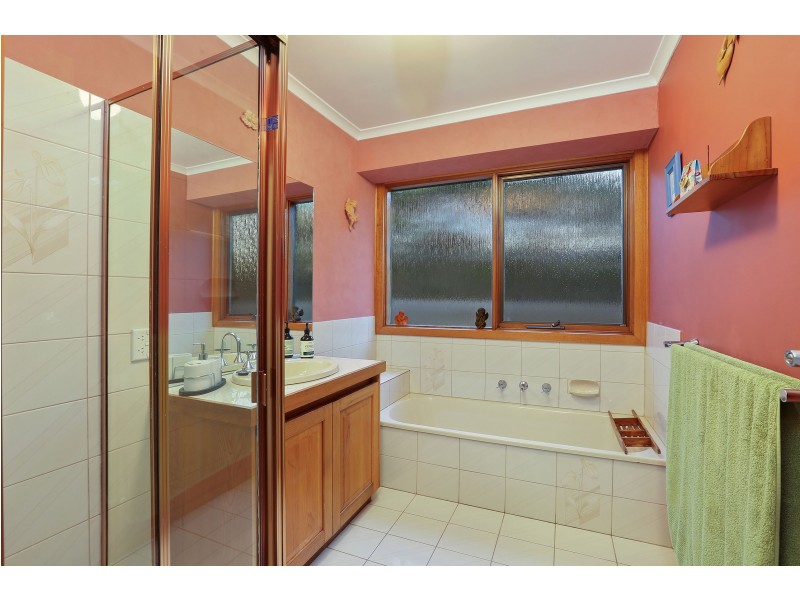 24 Bridge Street, Lara VIC 3212