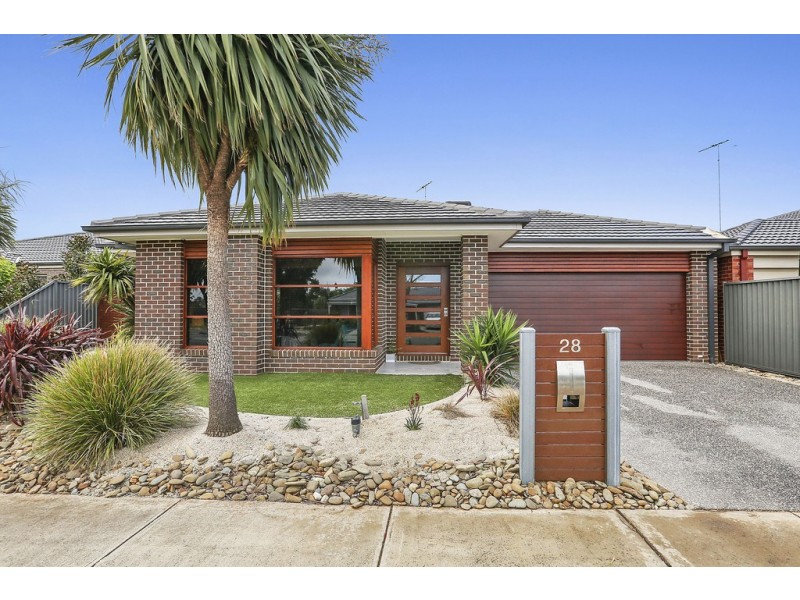 28 Springwater Drive, Lara VIC 3212